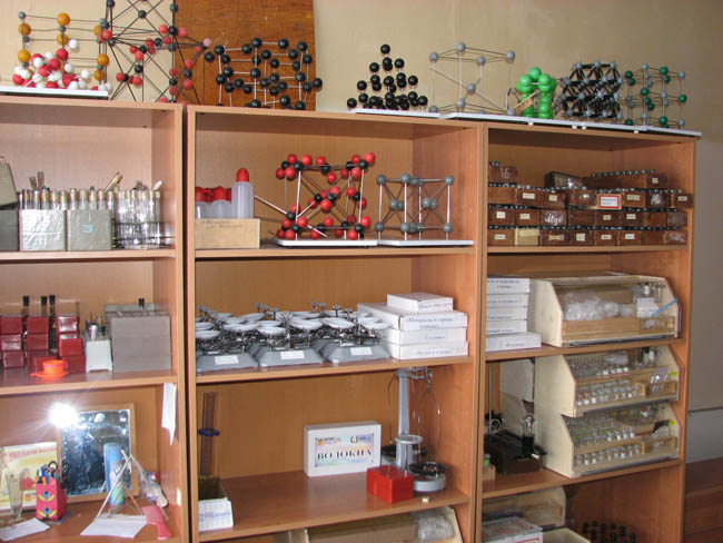 Лаборантська кабінету хімії